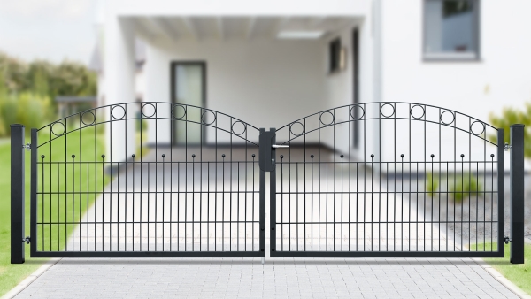 Schmuckzauntor WIEN 2-flügelig Moosgrün RAL 6005 - Frontansicht freigestellt